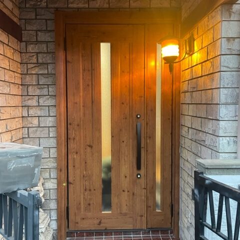 川口市　玄関ドア工事　古くて開け閉めの固いドアをリモデルしました。1日施工で交換できます(^^